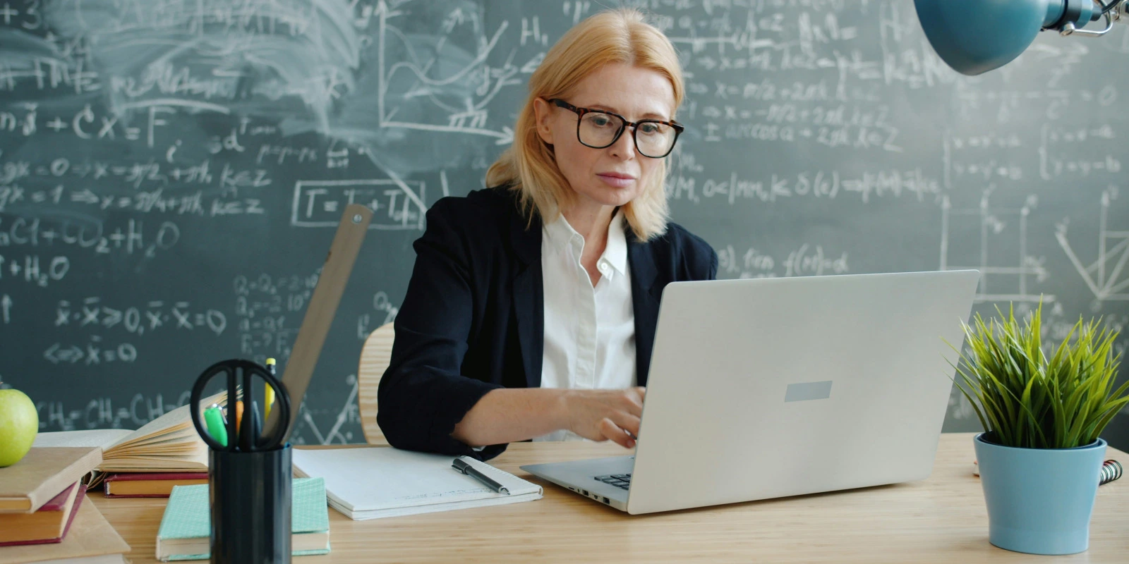 Licence Éco-Gestion à Assas: Avis et Débouchés